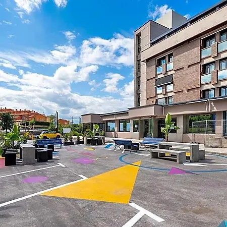 ホテル Residencia Universitaria Micampus La Gruta オビエド
