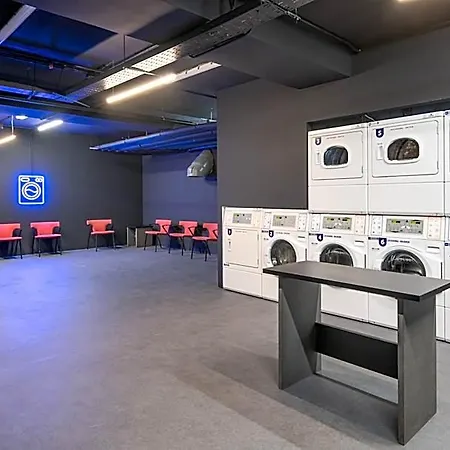 Residencia Universitaria Micampus La Gruta Οβιέδο