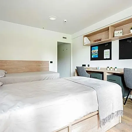 Residencia Universitaria Micampus La Gruta ホテル *